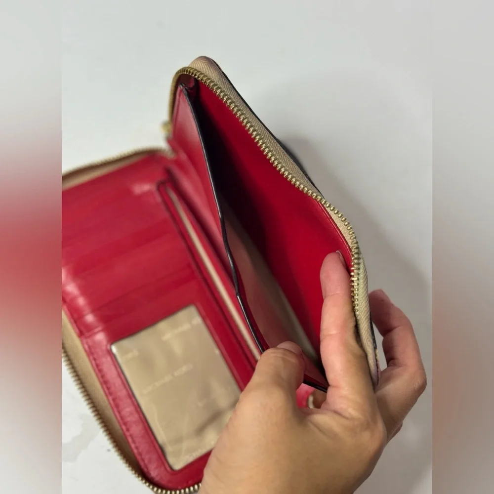 Michael Kors Jet Set Travel Continental Signature MK Wallet Brown/Beige